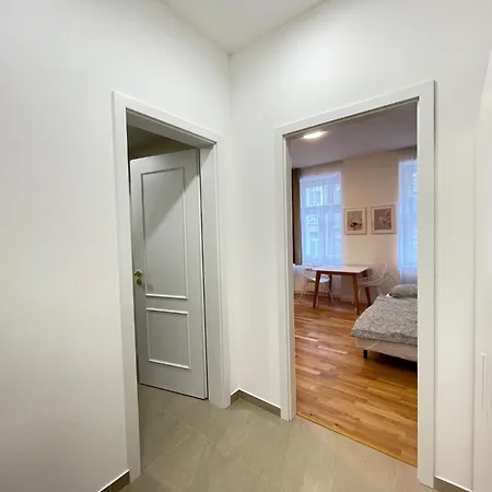 Apartment Varsavska 203 Prague