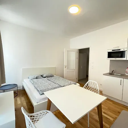 Apartamento Varsavska 203 Praga