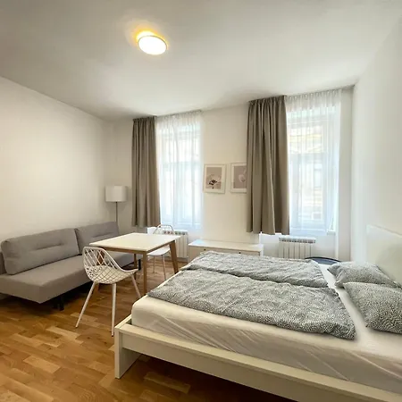 Varsavska 203